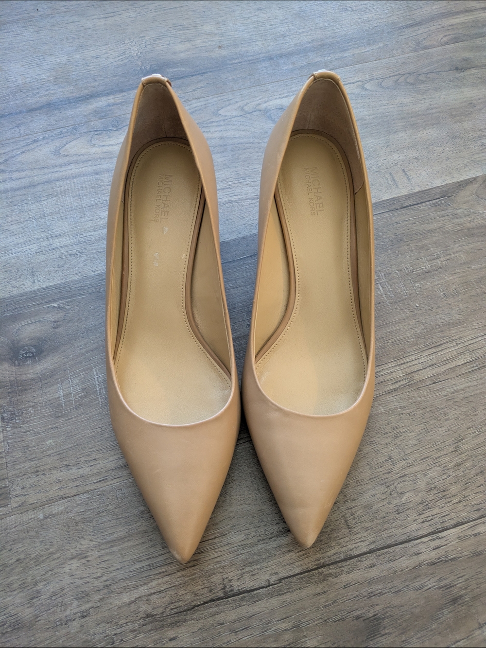MICHAEL Michael Kors Beige Pointed-Toe Leather Pumps